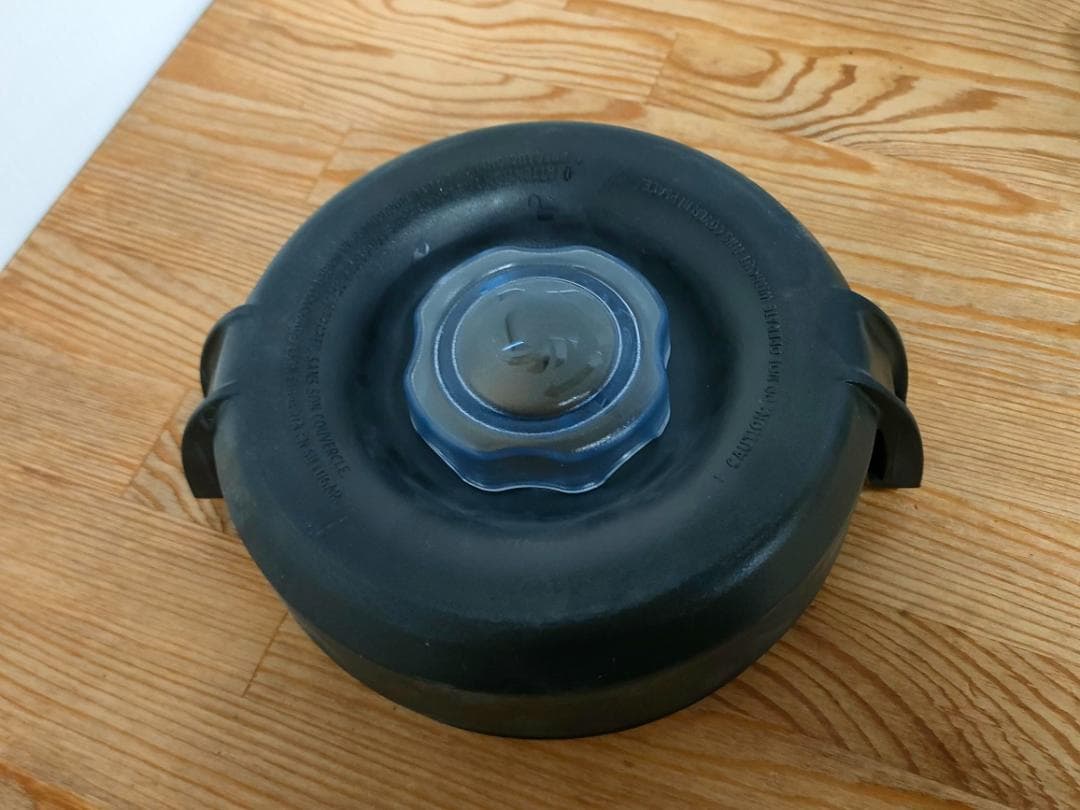 【美品】バイタミックスE320　軽量カップ付き　1591