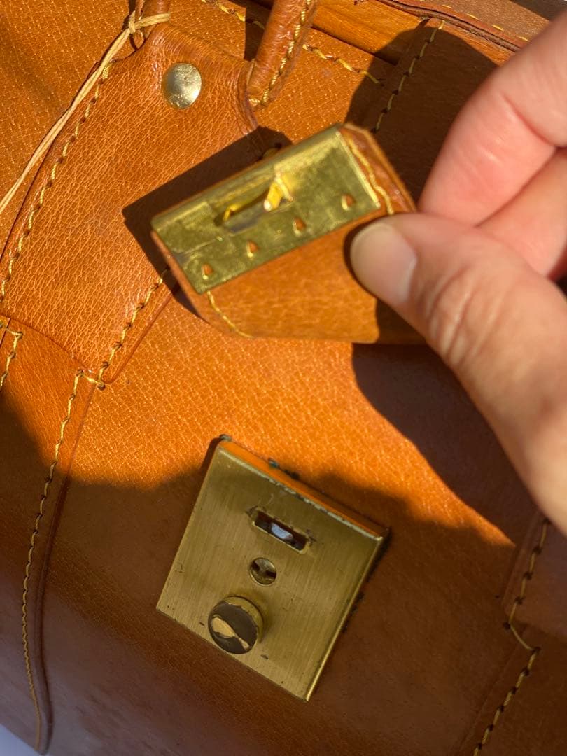 ドクターズバッグ　ダレスバッグ　本革　アンティーク　未使用　経年劣化あり　鍵付き