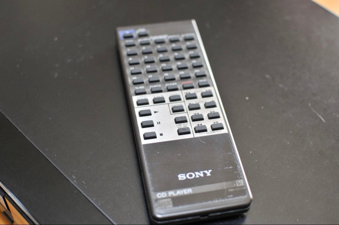 ⚠️ジャンク品　SONY CDプレーヤー　228ESD リモコン付き