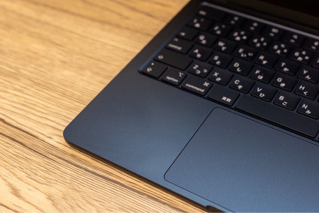 美品 MacBook Air M2 13インチ 256GB バッテリー100%