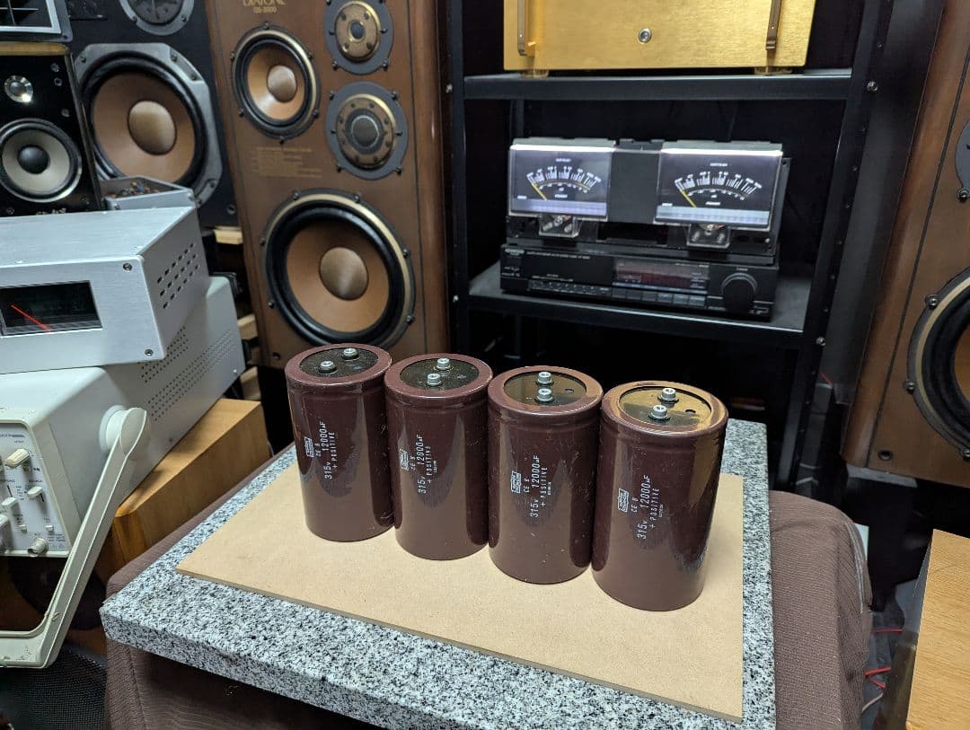 日本ケミコン　315v12000μf ×4個　コンデンサー