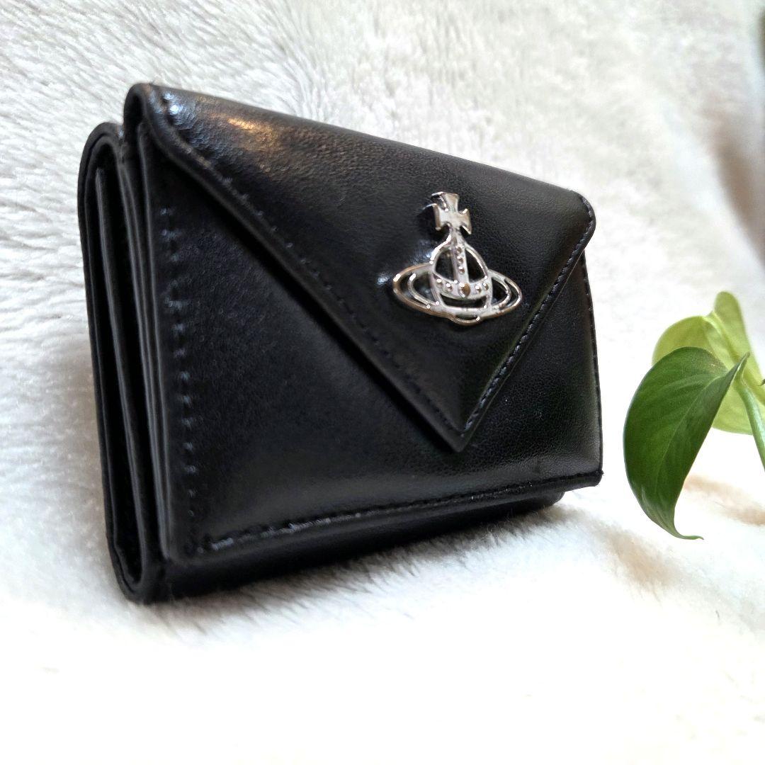 美品 ヴィヴィアンウエストウッド　3つ折り財布　レター型　オーブ　黒