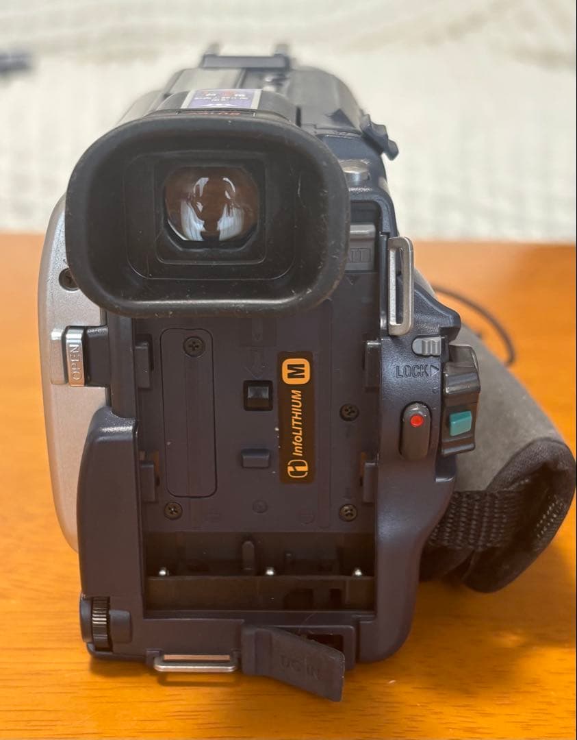 Sony DCR-TRV17 MiniDVビデオカメラ