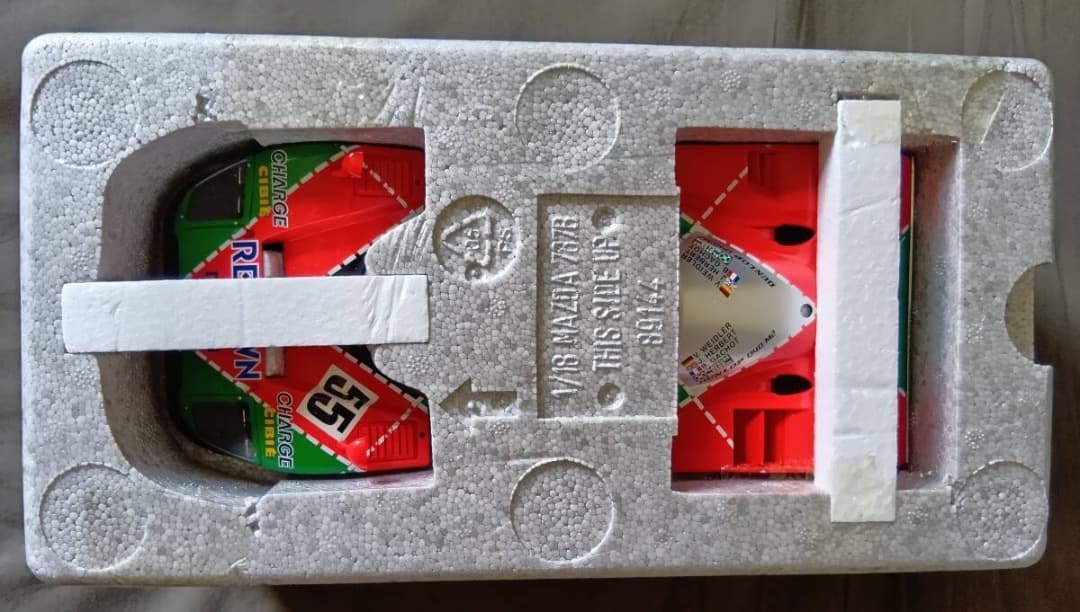 オートアート・1/18 マツダ787B・1991年ルマン優勝車・未展示