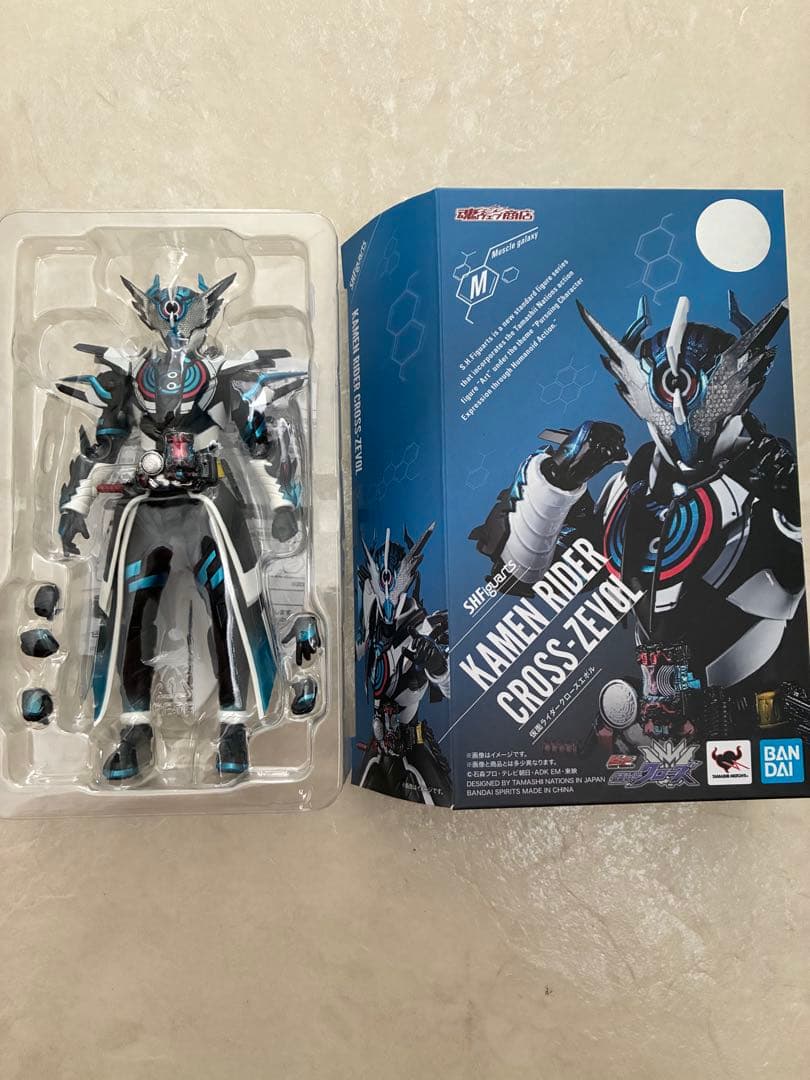 S.H.Figuarts 仮面ライダークローズエボル　開封済み