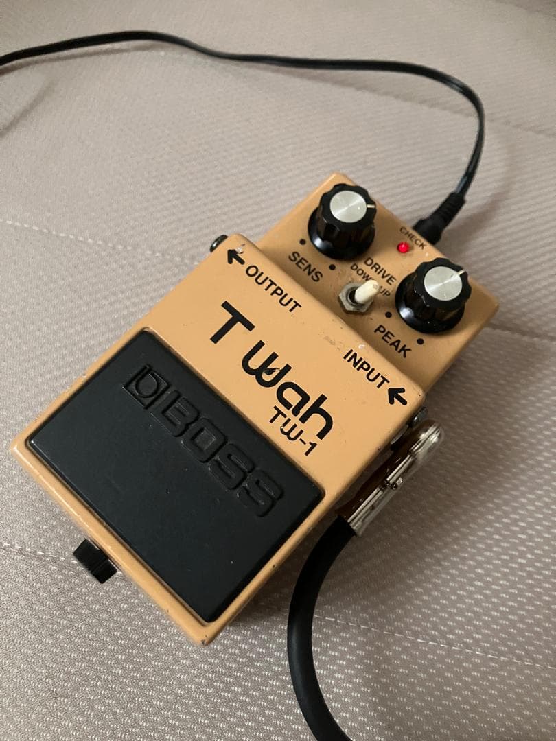 BOSS T Wah TW-1 ギターエフェクター　 タッチワウ　オートワウ