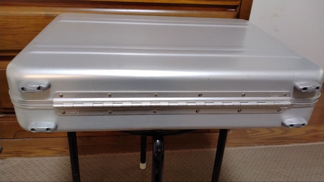 k*t様 ZEROHALLI ゼロハリバートン アタッシュケース付属品有り