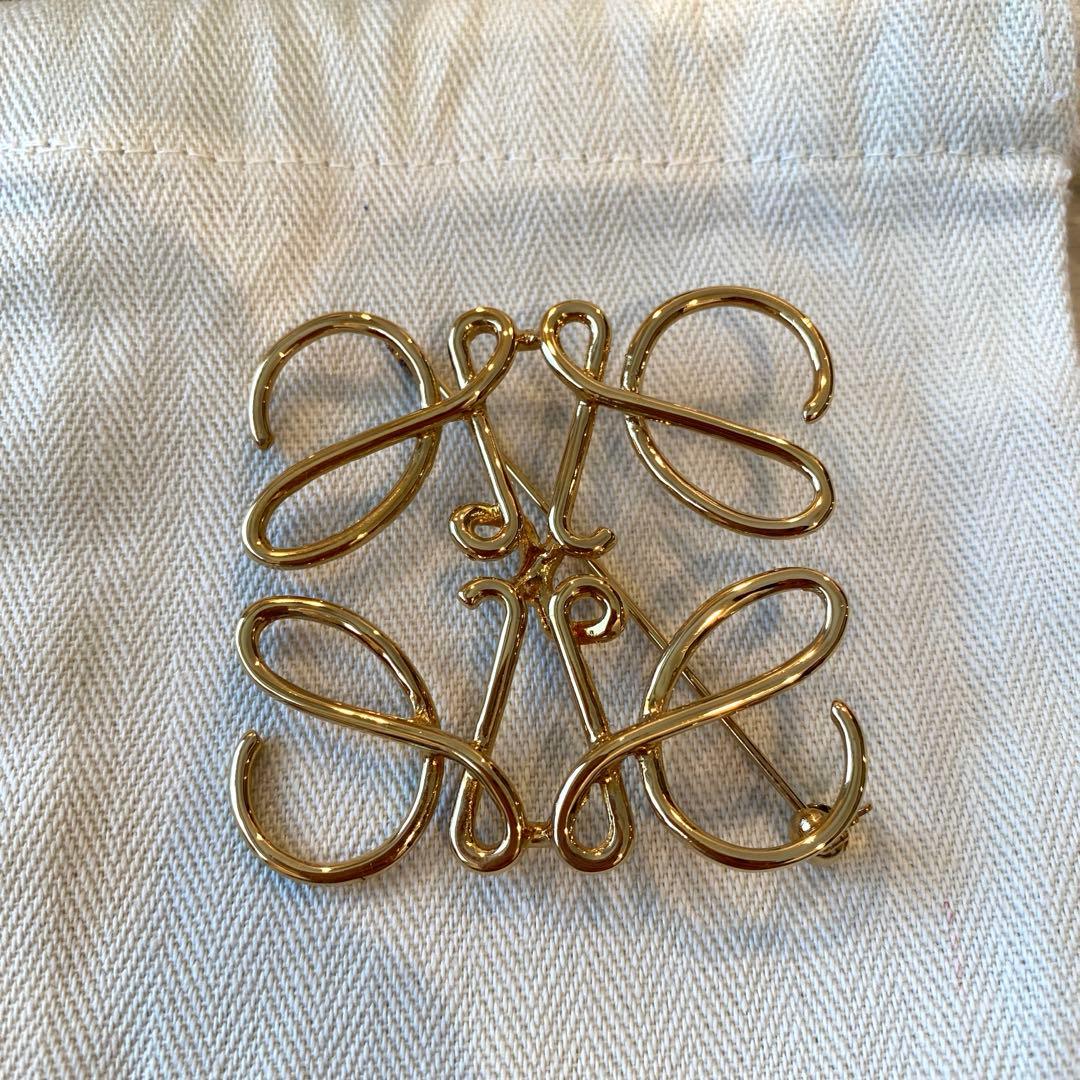 【LOEWE】 アナグラム　ブローチ