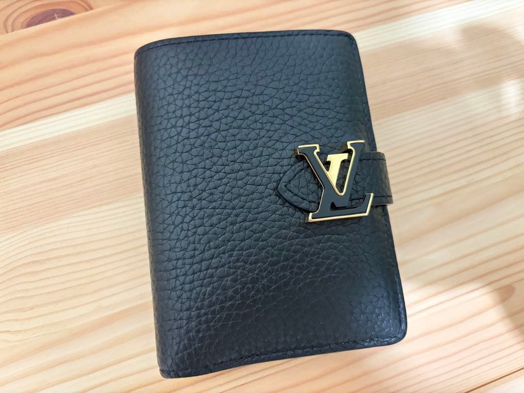 Louis Vuitton 二つ折り財布 ブラック