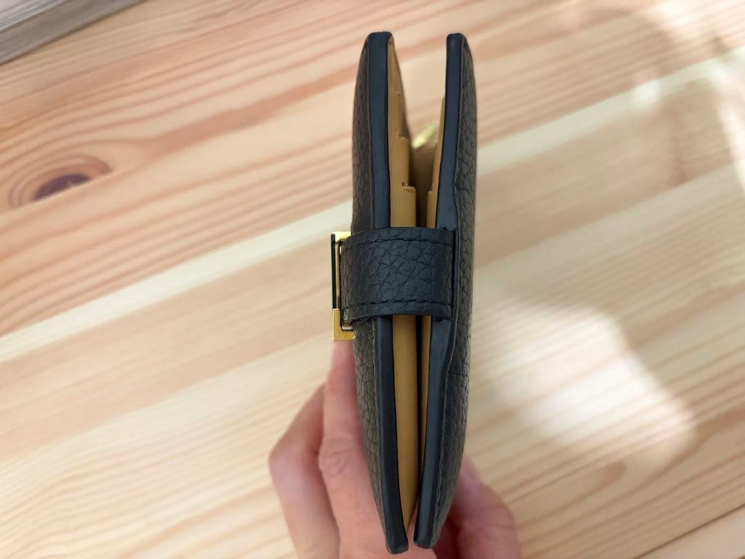 Louis Vuitton 二つ折り財布 ブラック