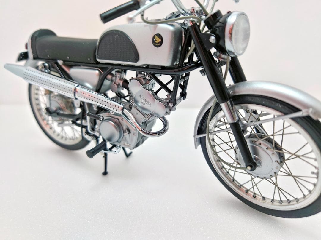 希少　EBBRO　ホンダ　CR110　ストリート　1962　バイク　精密模型