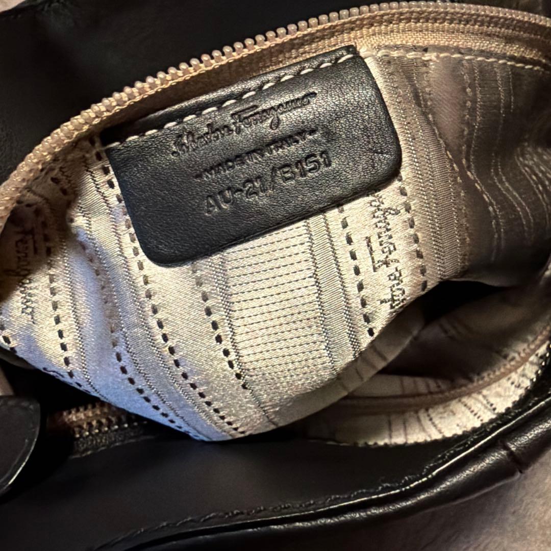 Salvadore Ferragamo ショルダーバッグ♡