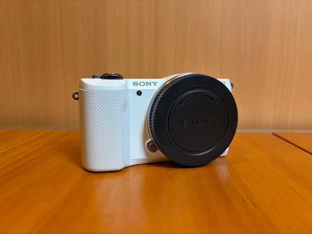 【ジャンク】SONY α5000 ボディ ホワイト（本体のみ）