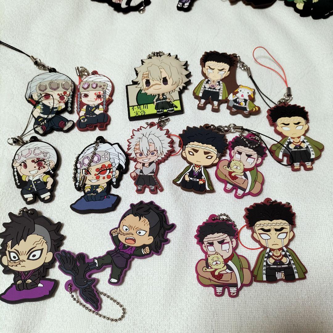 鬼滅の刃 缶バッジ　キーホルダー　ラバーストラップ　セット 大量　まとめ売り