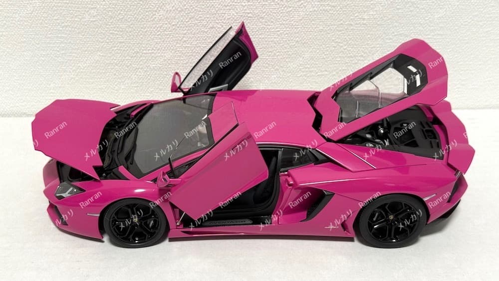ミニカー 1/18 AUTOart Lamborghini AVENTADOR LP700