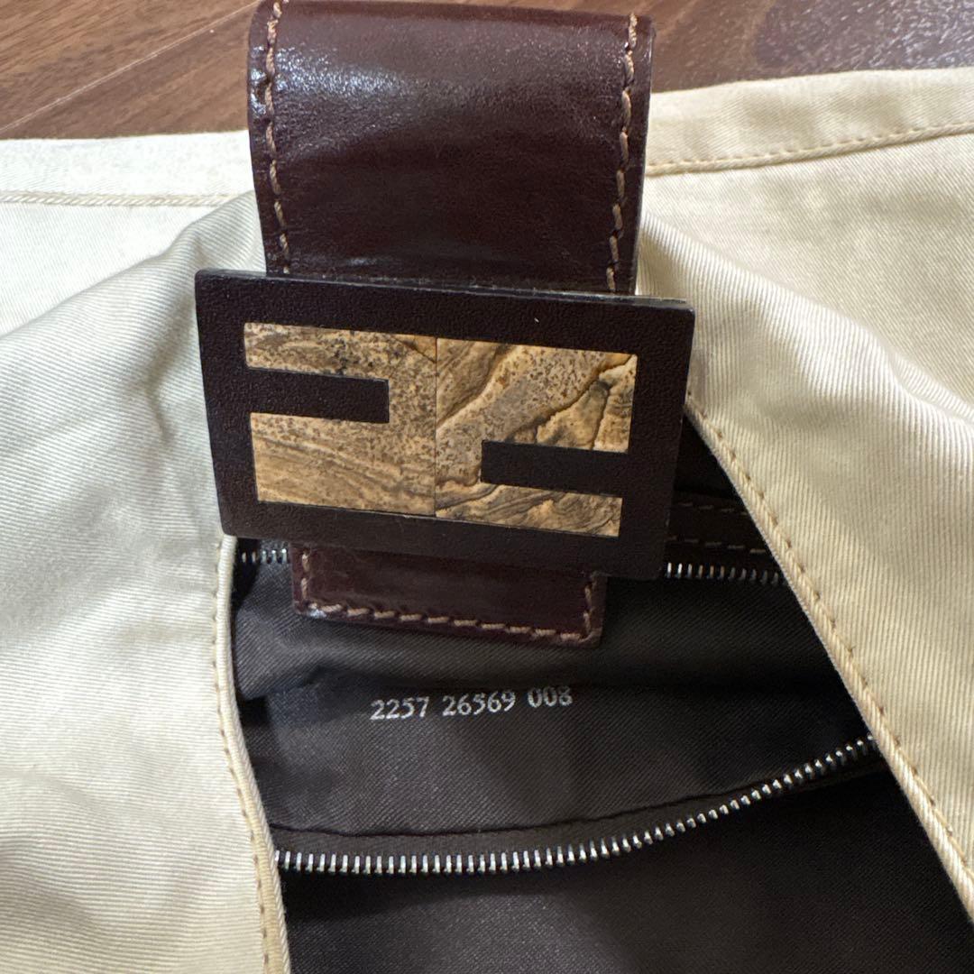 Fendi ショルダーバッグ ベージュ キャンバス