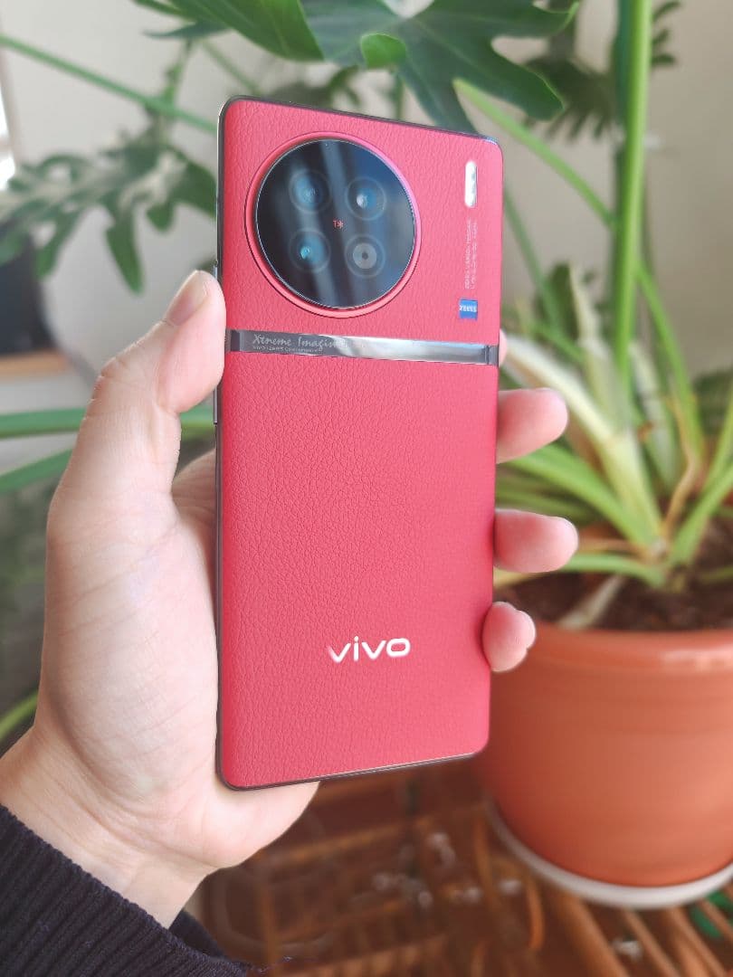 VIVO X90S バッテリー100%