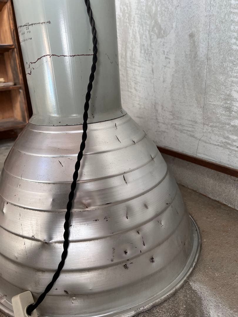 『BLACKBIRD』ヴィンテージインダストリアルランプ