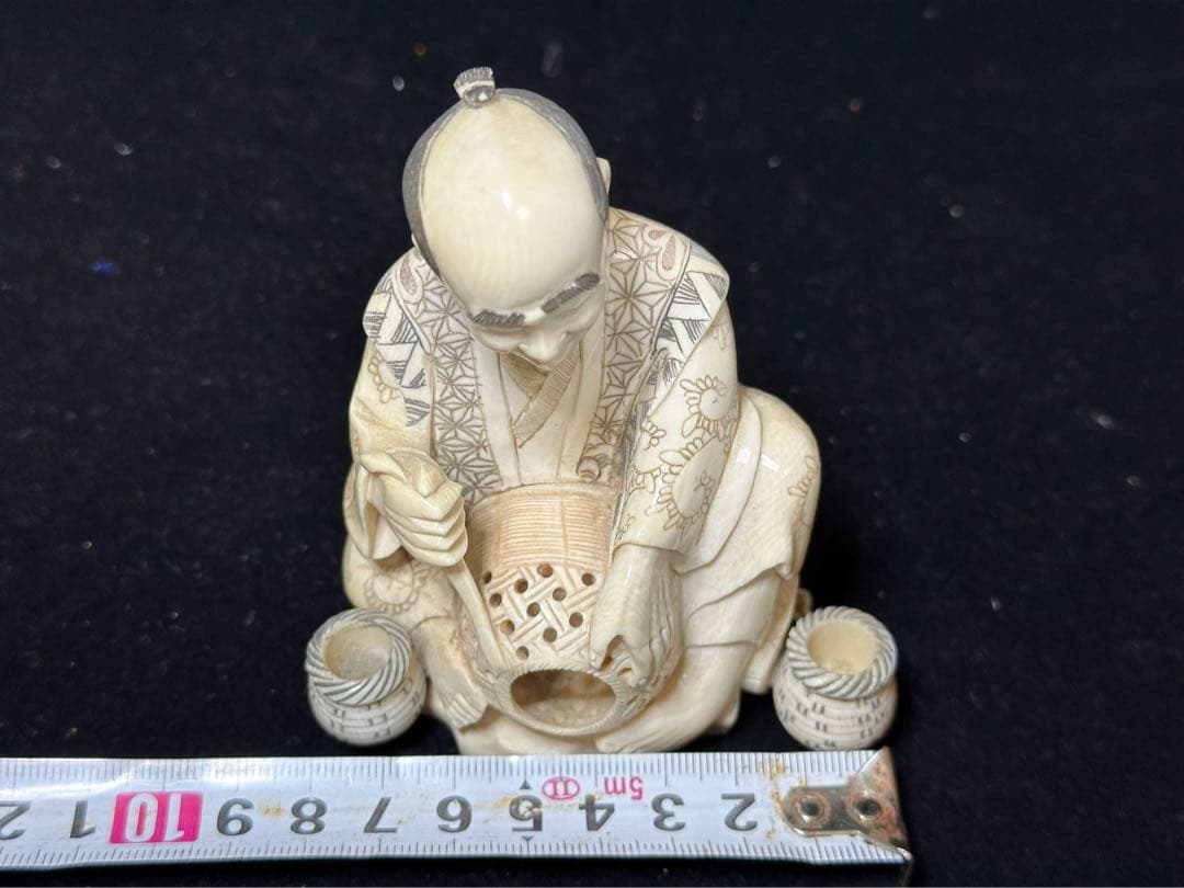 置物　アンティーク　天然素材　仏像　彫刻 古美術品　細密細工骨董　コレクション