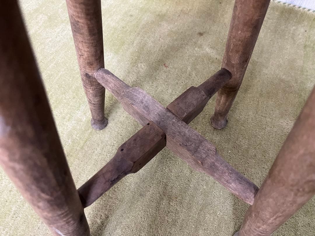 木製スツール 4本脚 円形座面