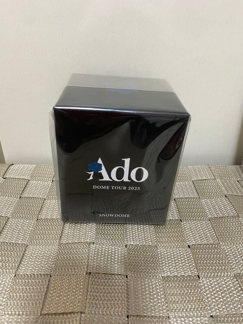 Ado DOME TOUR 2025 よだか VIP特典スノードーム＆ブローチ