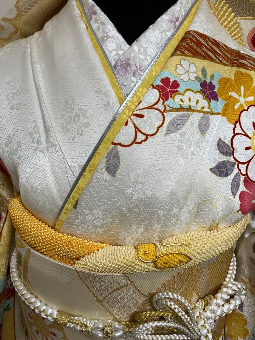 白地の熨斗柄 正絹振袖 全て揃ったフルセット 160cmまでの方に