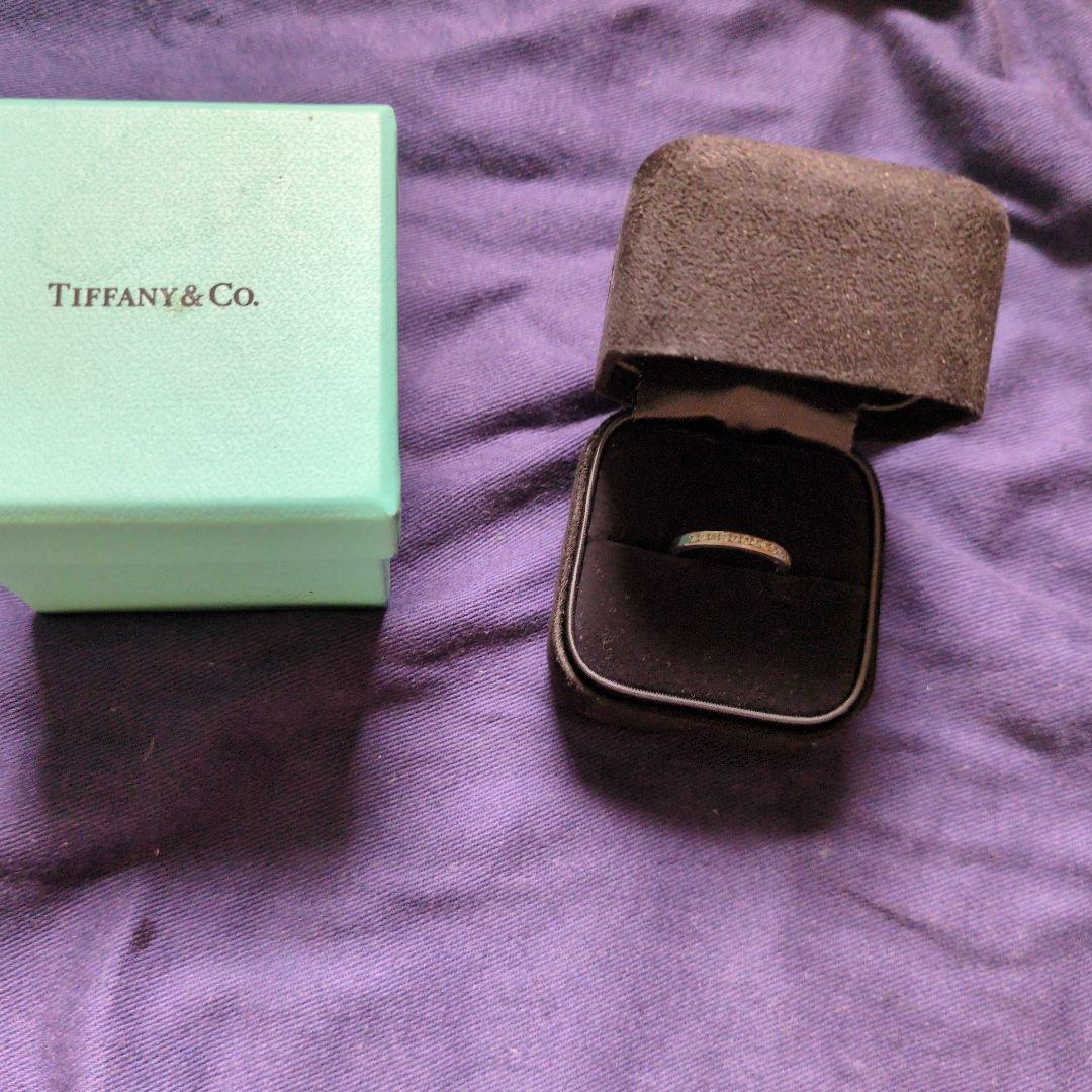 ティファニー　ハーフエタニティリング　pt950 8号