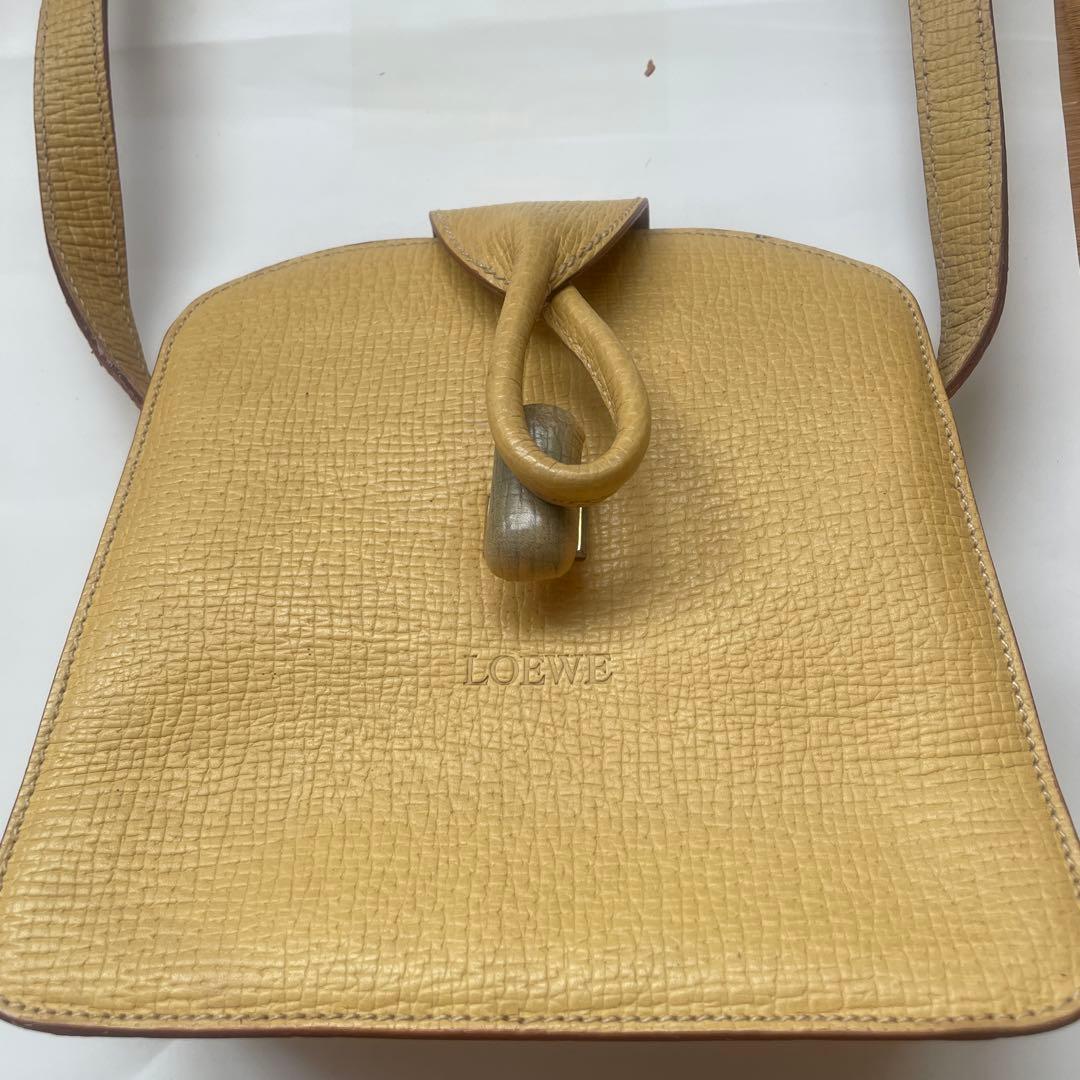 ロエベ　レディース　ショルダーバッグ