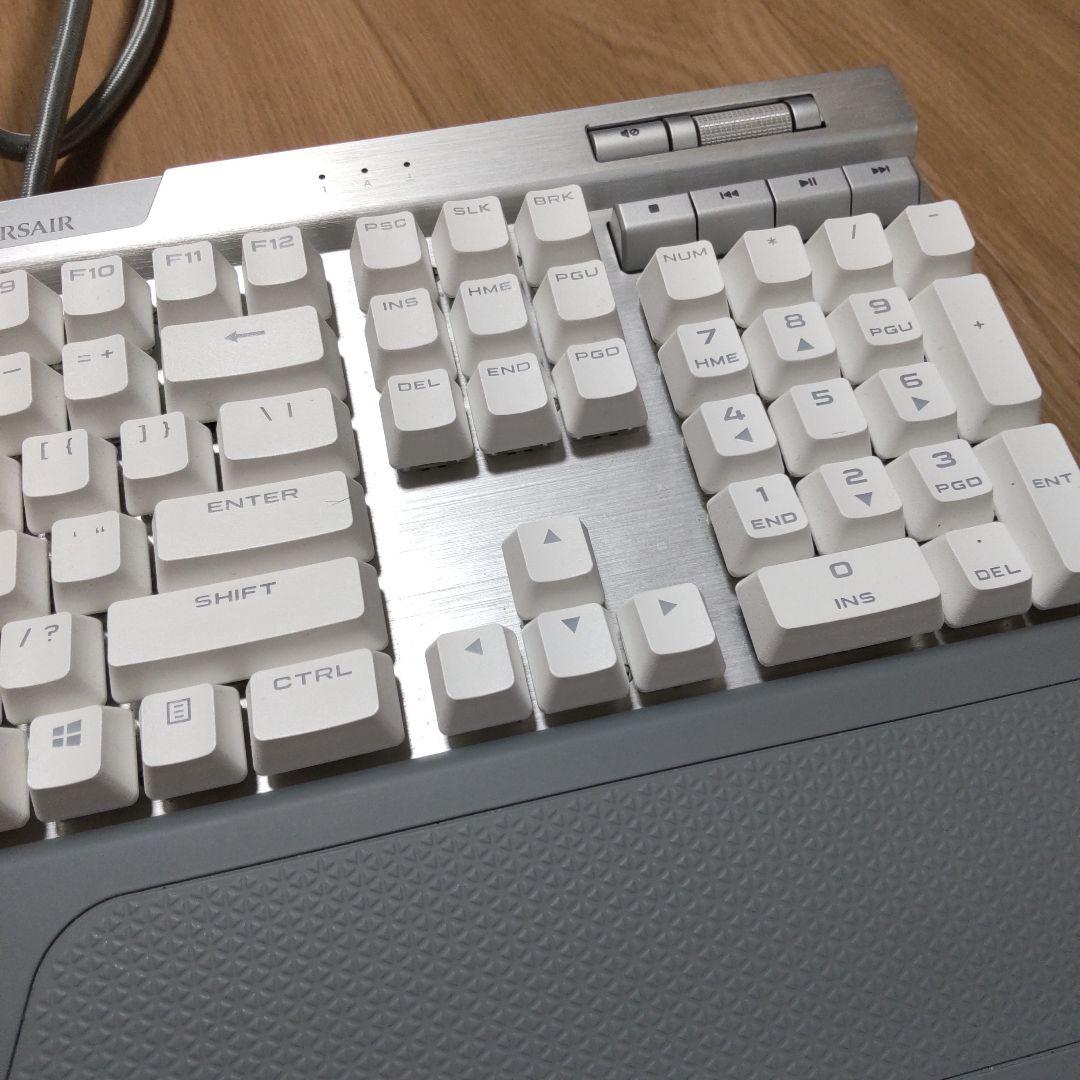 CORSAIR K70 RBG MK.2 SE ゲーミングキーボード