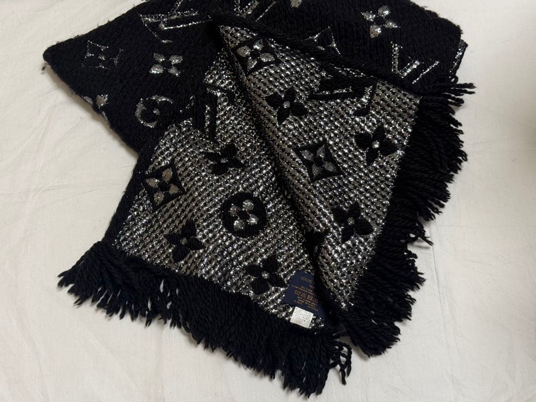 がっつけ。【おまけ付き】ルイヴィトン マフラー