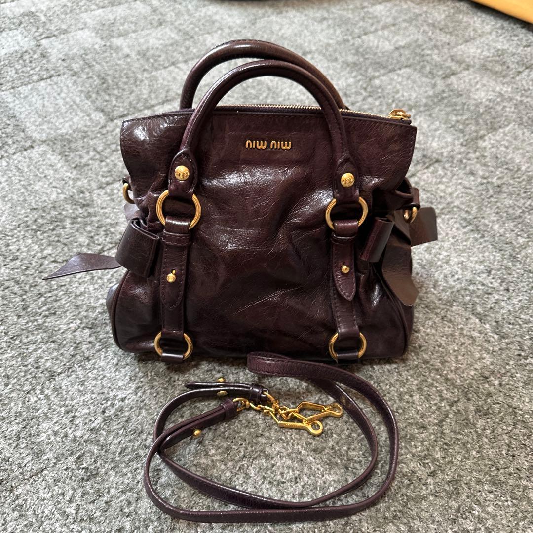 MIU MIU　ショルダーバッグ