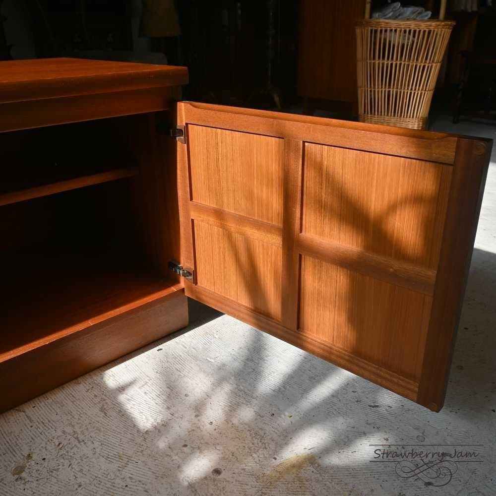 さ*ん様 【専用】L3705-302 英国ヴィンテージ Nathan サイドボー