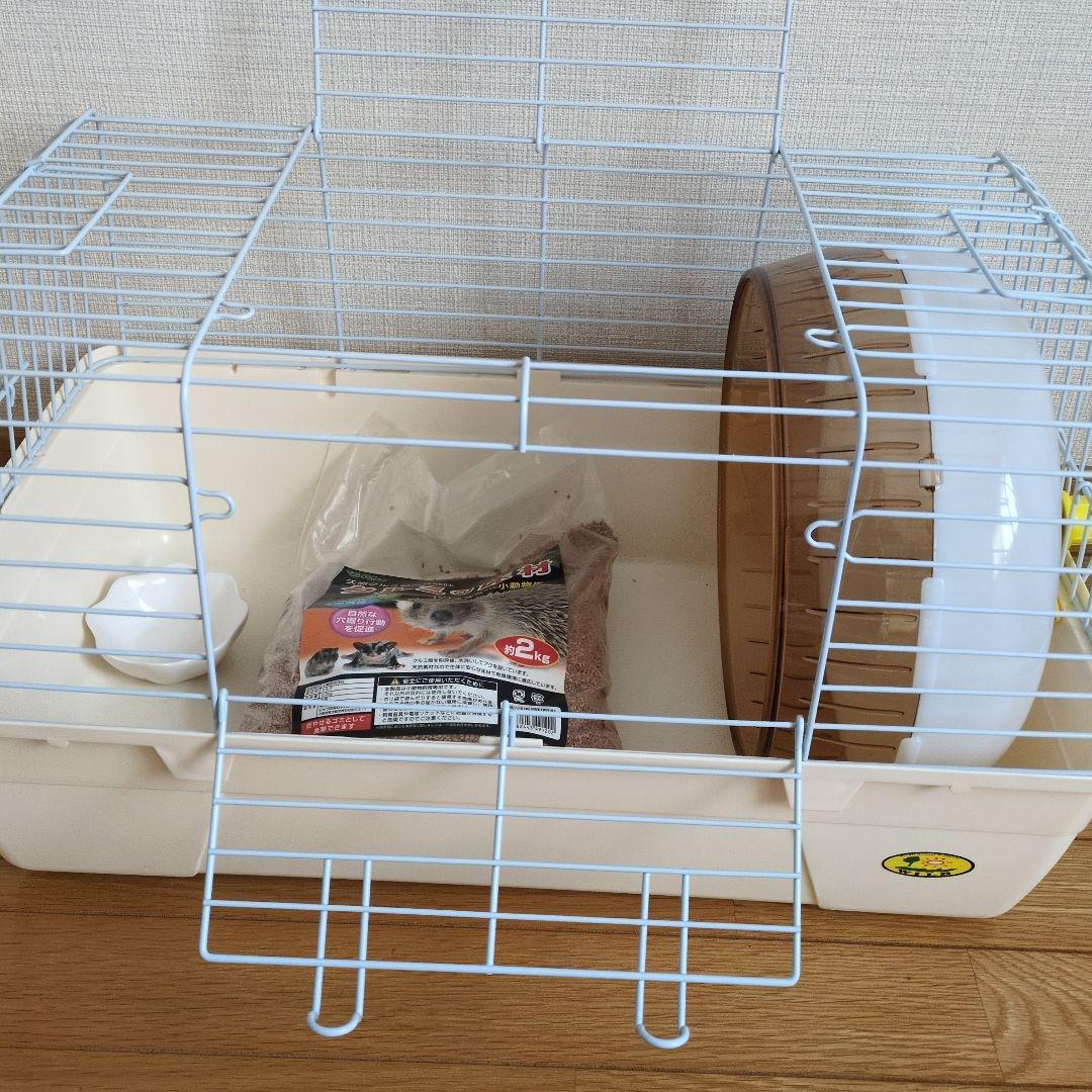 中型小動物用ケージ・回し車付き