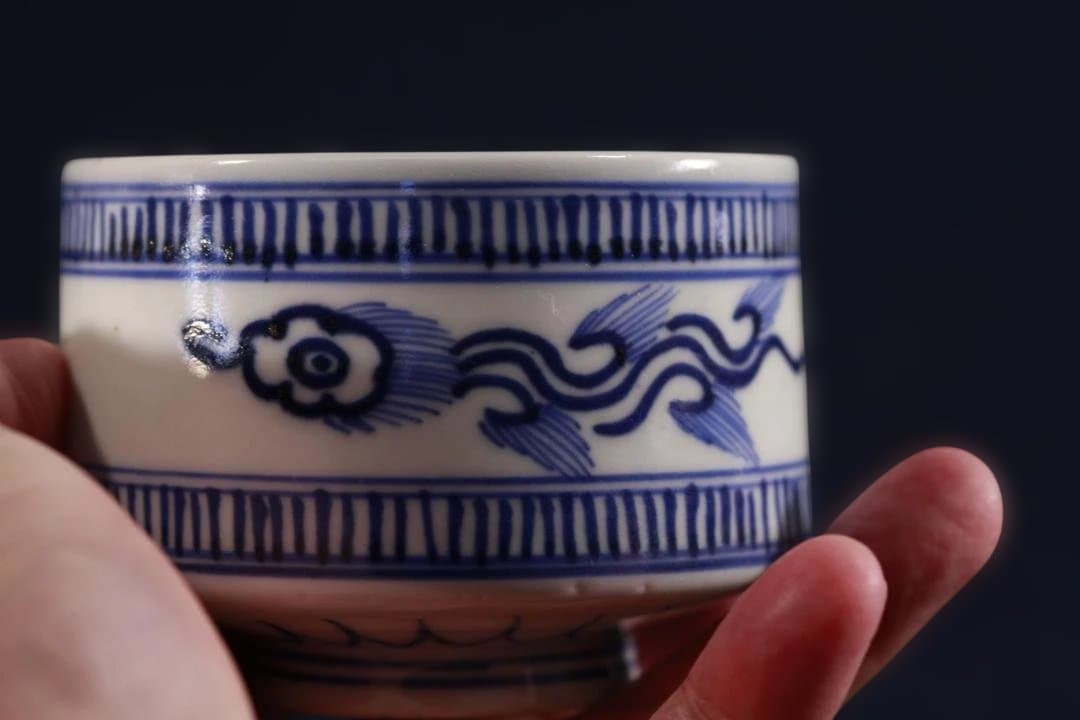 ４５３　古伊万里染付雨降龍図半筒猪口　幕末　無傷美品