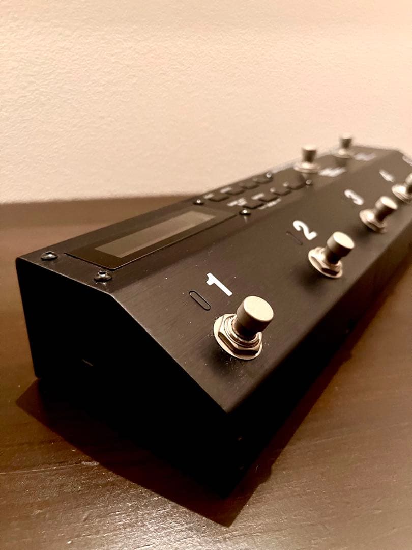 BOSS ES-5 スイッチャー　used アダプタ付き