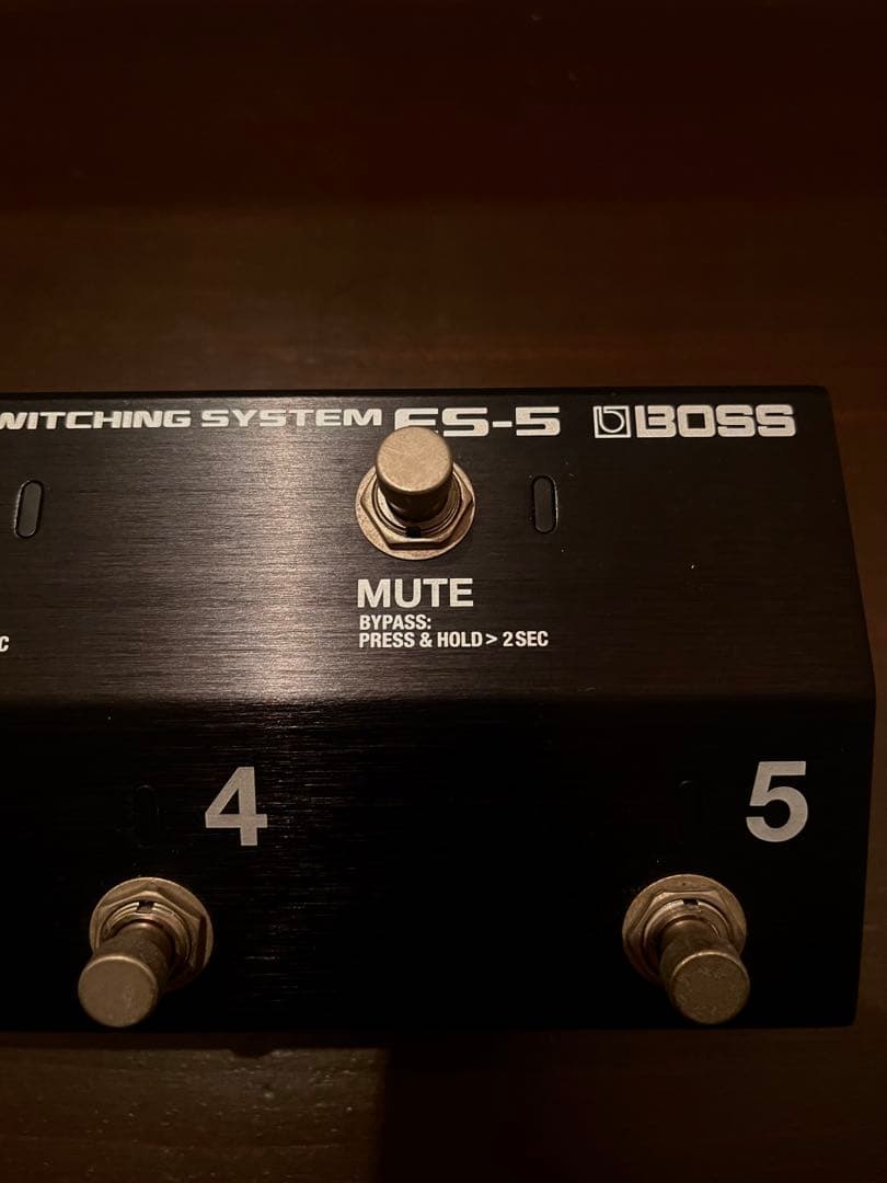 BOSS ES-5 スイッチャー　used アダプタ付き