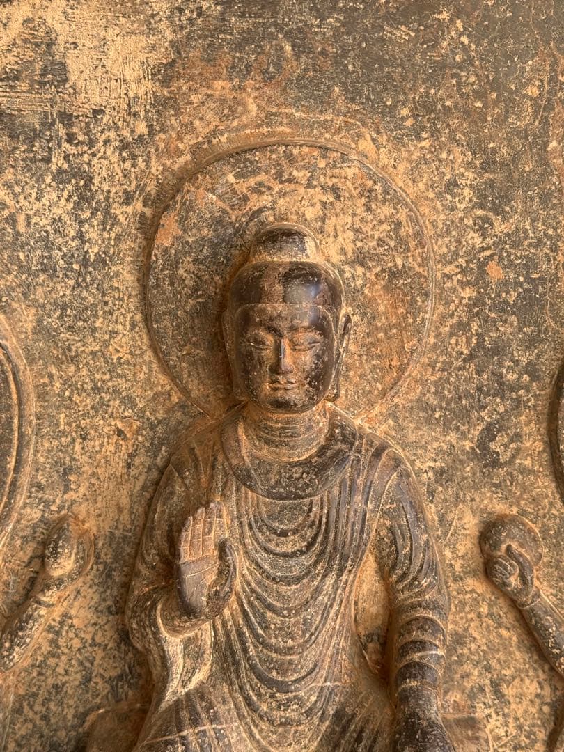 中国　石佛　三尊佛　台付　仏教美術　高さ約51cm 送料込み251211