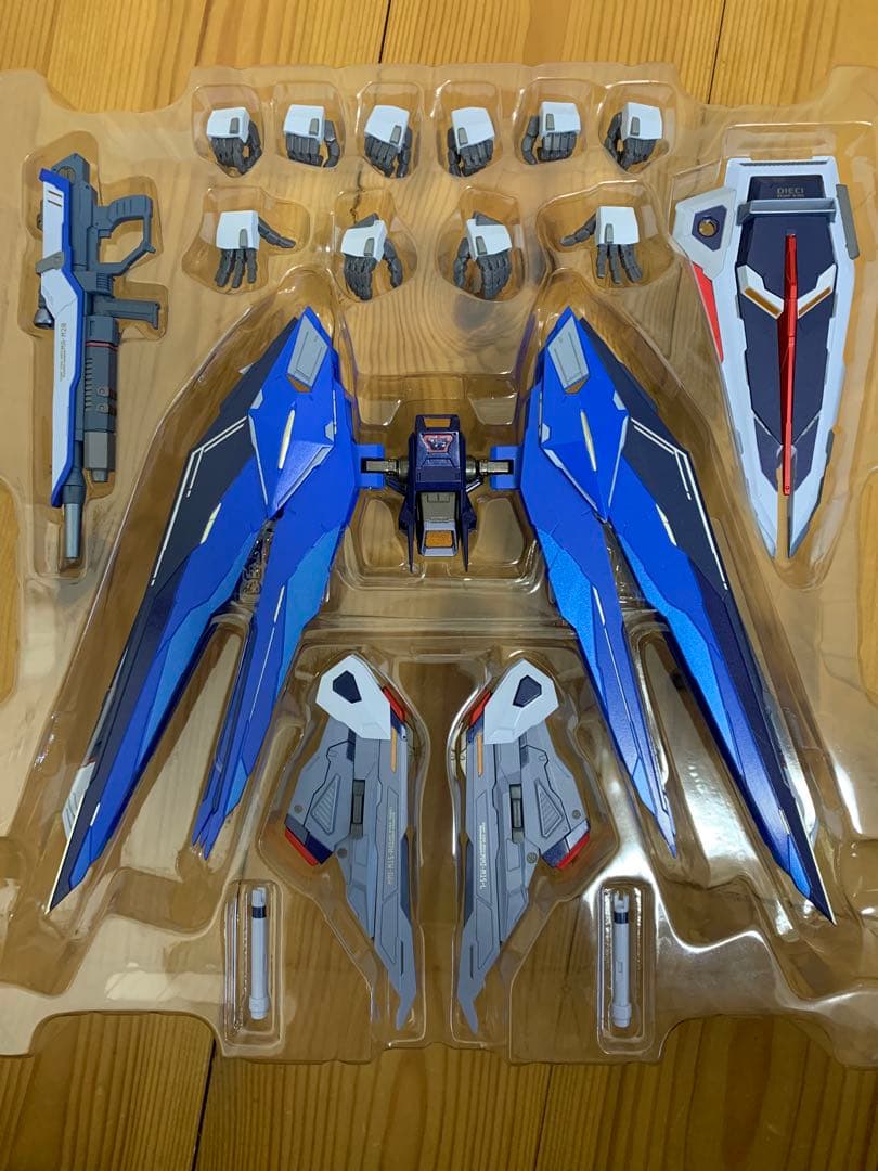 メタルビルド フリーダムガンダム CONCEPT2  SPARKLE