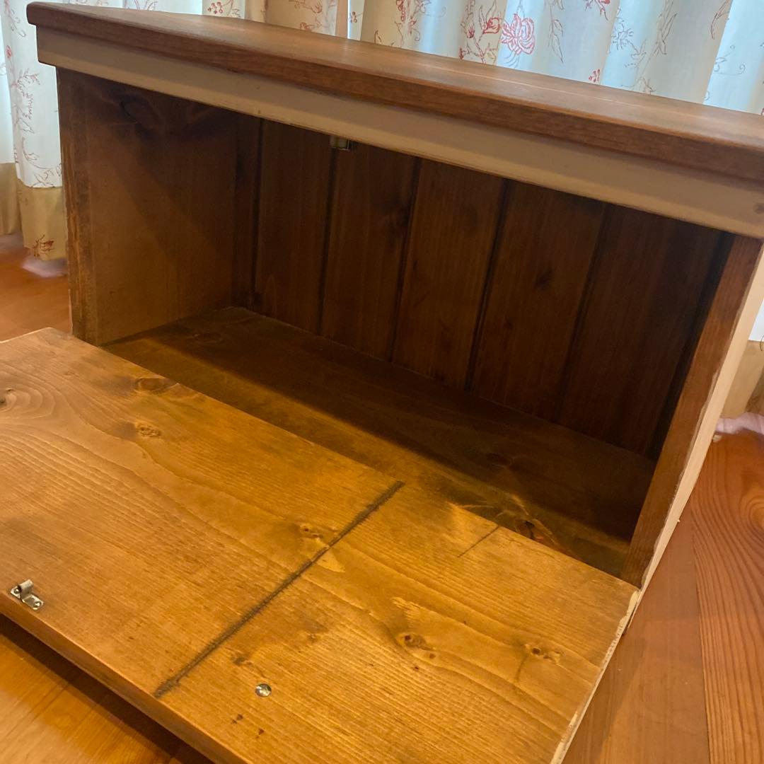 アンティークに仕上げた家具　アメリカンカントリー収納