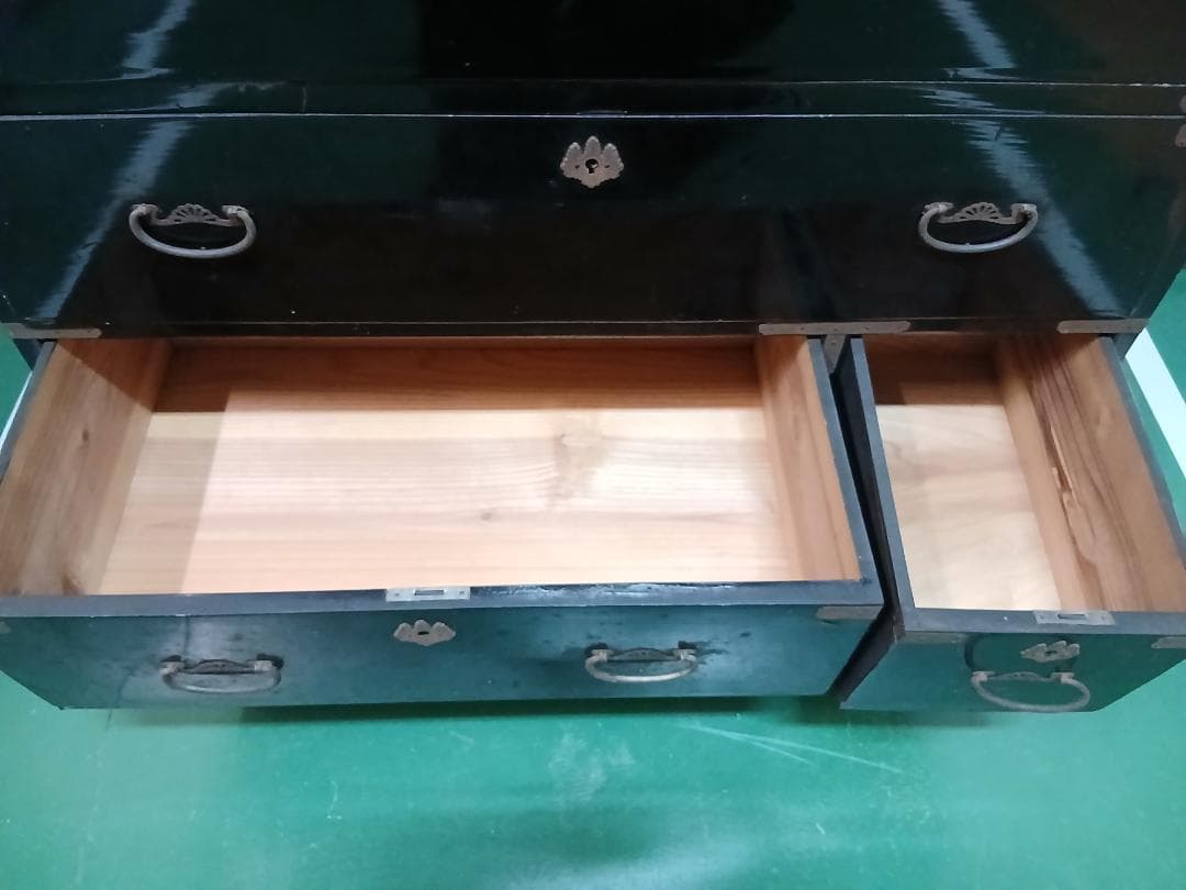 和箪笥 引き出し レトロ アンティーク 古家具 黒色