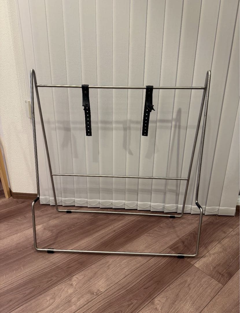 Eva Solo Carry TVスタンド ステンレススチール