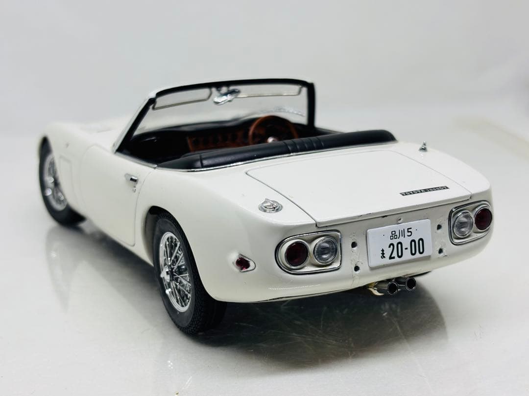 イ*チ様 1/18AUTOart オートアートトヨタ2000 GT オープン仕様