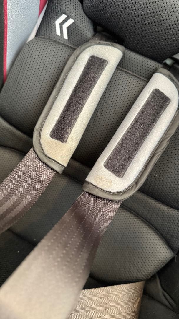 Aprica form fit アップリカ　ISOFIX チャイルドシート