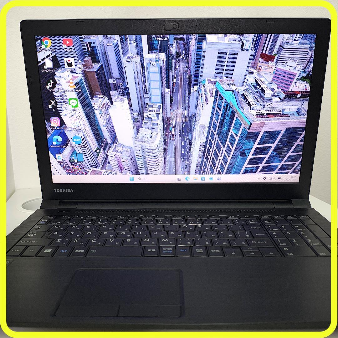 美品　新品SSD256GB⭐️windows11　ノートパソコン　カメラ　778