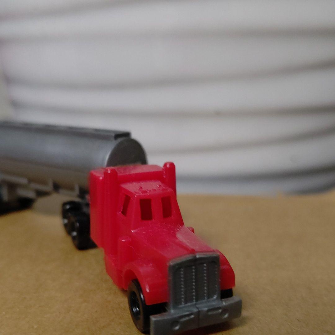 昭和食玩 トラクター 赤  グリコ 森永 おまけ