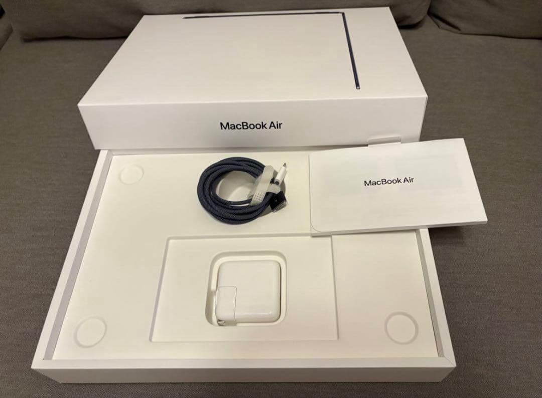 MacBookAir M2 8GB 256GB 2022 バッテリー100%