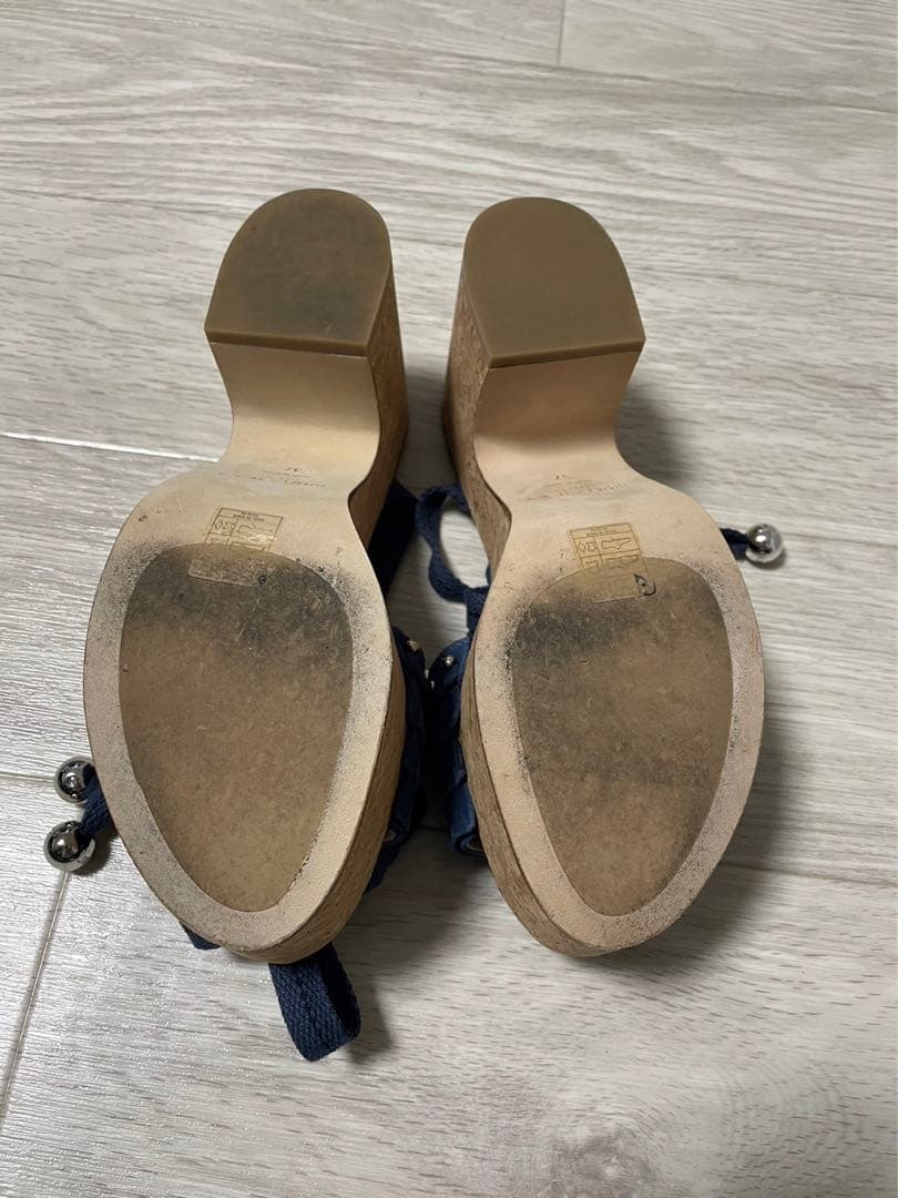 ジミーチュウ　Jimmy Choo サンダル