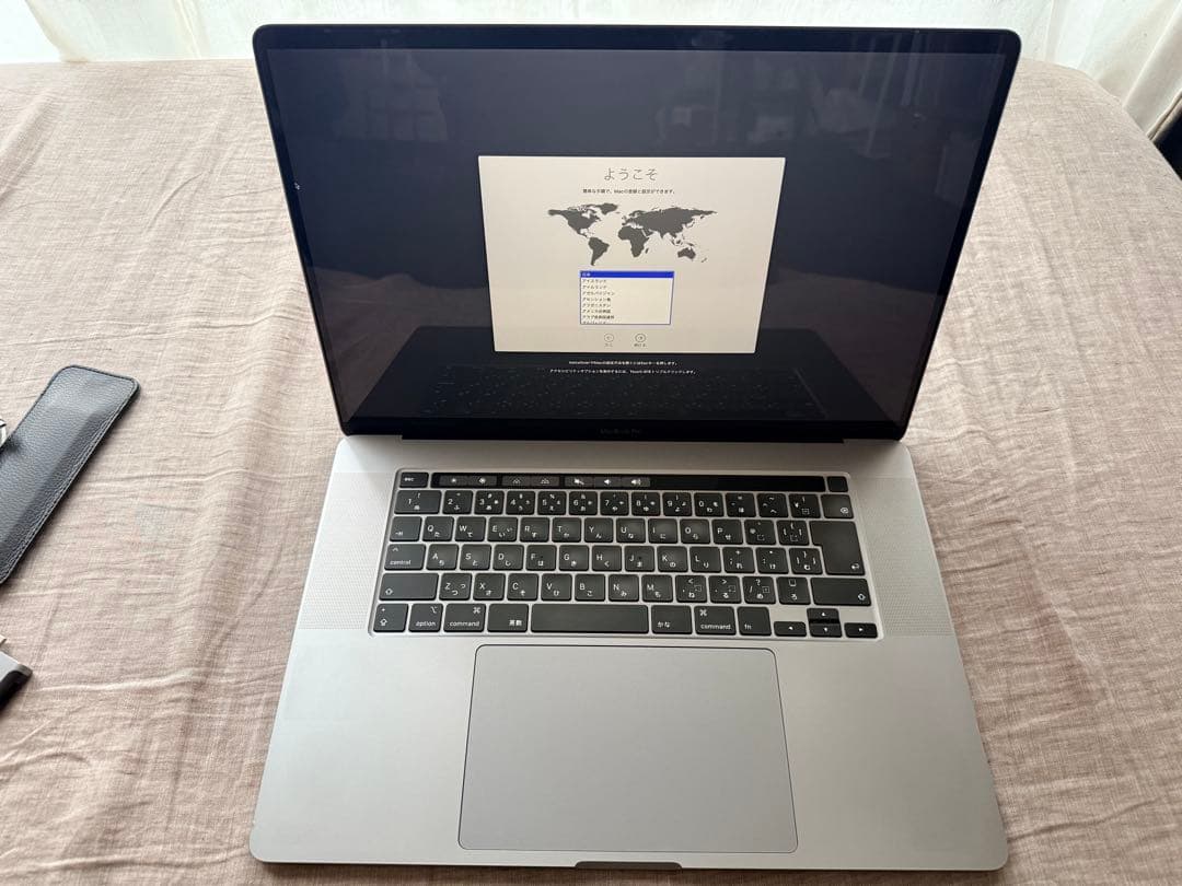 MacBook Pro 2019 i9 1TB 16G　16inch