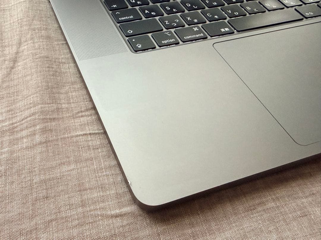 MacBook Pro 2019 i9 1TB 16G　16inch