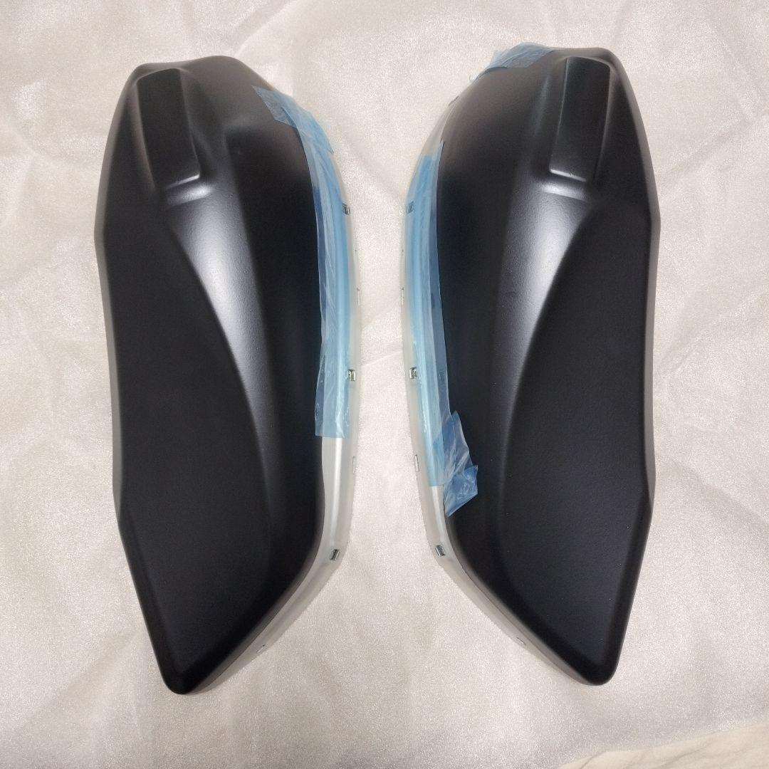 【美品】YAMAHA XSR700 純正タンクサイドカバー左右